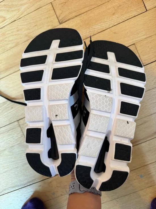 On Running Women's Cloud Runner Sneakers in Lavender/White/Black - Picture 2 of 6